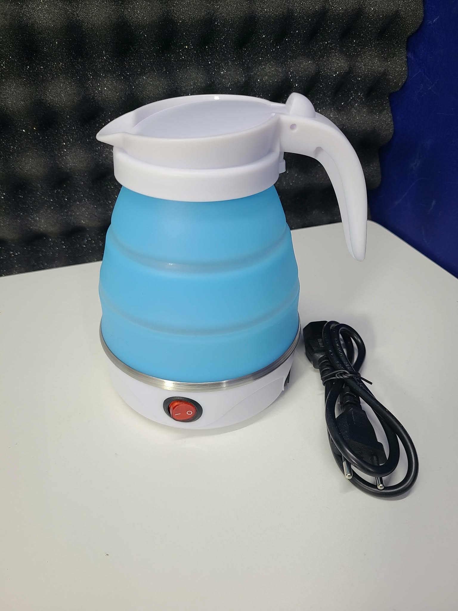 IMG_0777.JPG Folding Electric Kettle - Image 1
